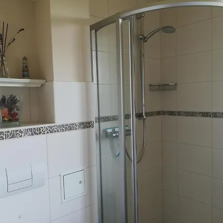 شقة Auszeit In Harmonie - Pur Mit Entspannungsangeboten Und Ubernachtung Im Wasserbett Retschow